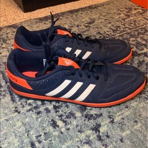 Adidas Team USA soccer shoes 10.5 - navy blue